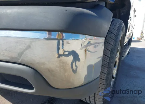 2001 Chevrolet Tahoe Lt from USA, damaged, VIN 1GNEK13T81J166958